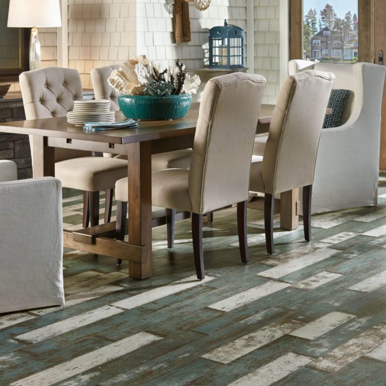 Laminate Flooring | Dolphin Carpet & Tile