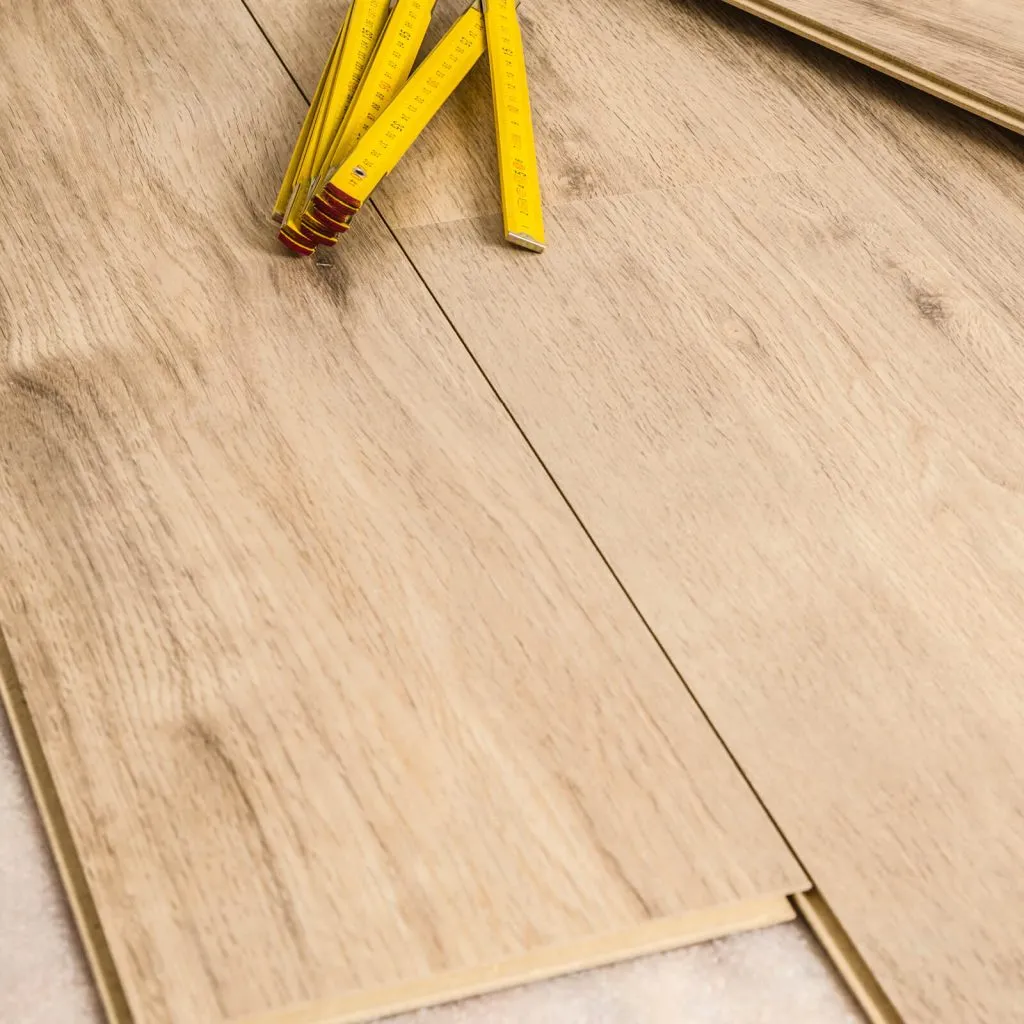 laminate_installation9_1600x1600-1024x1024 laminate_installation9_1600x1600-1024x1024