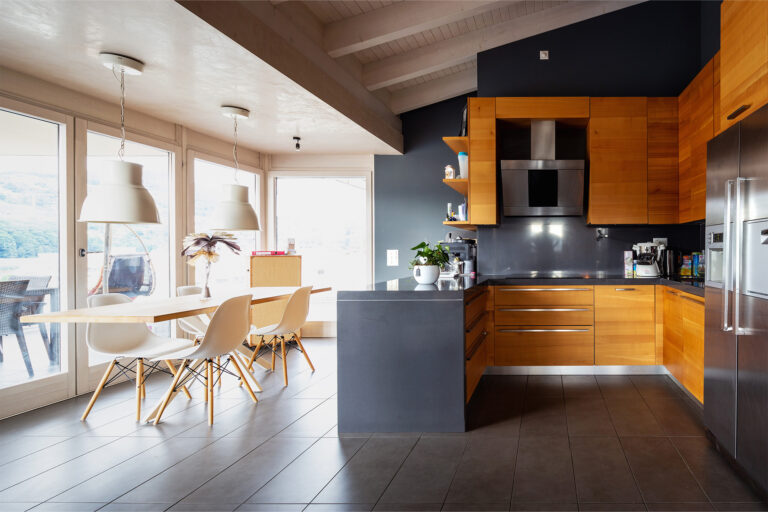 The Best Tile Flooring for High-Traffic Areas