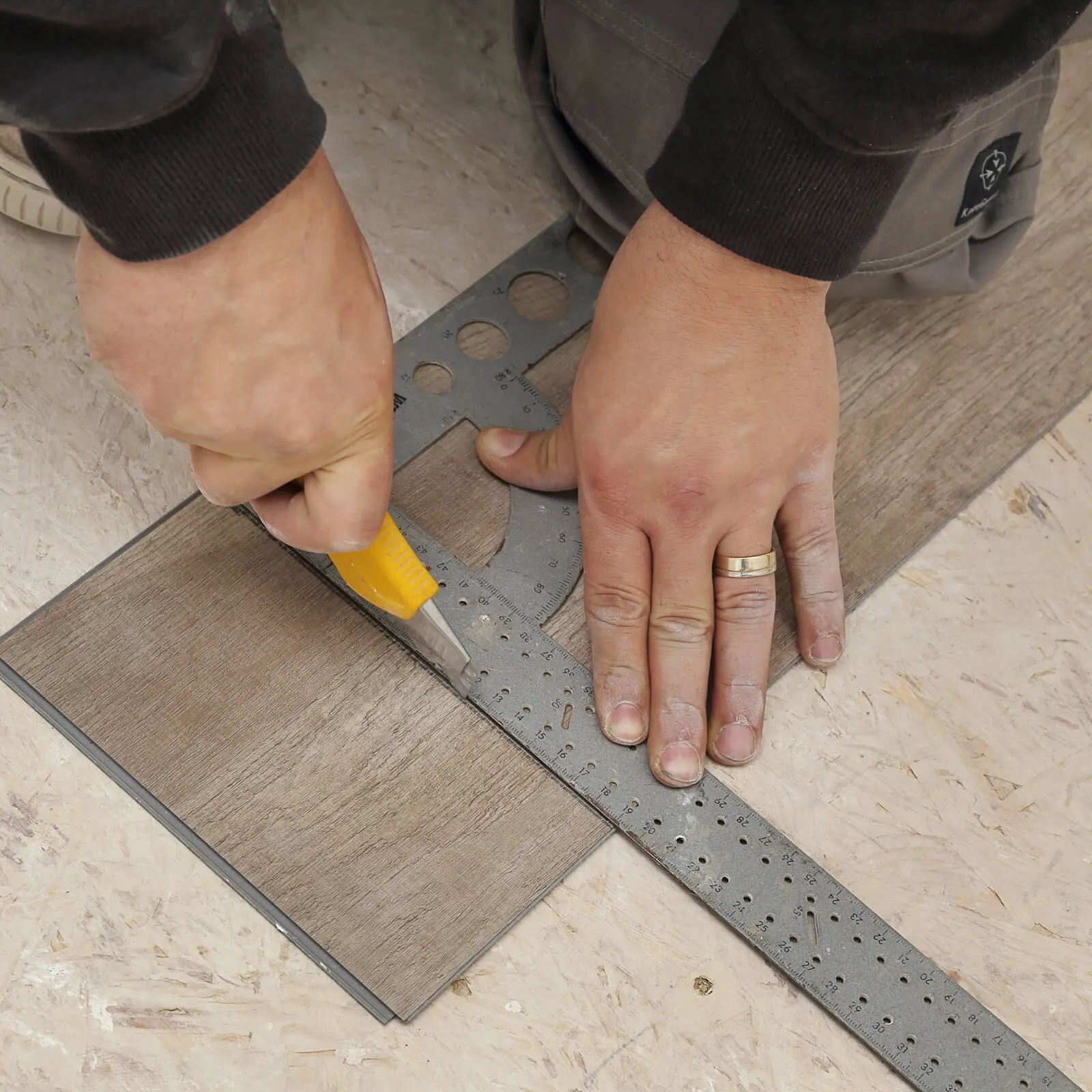 Vinyl installation | Dolphin Carpet & Tile