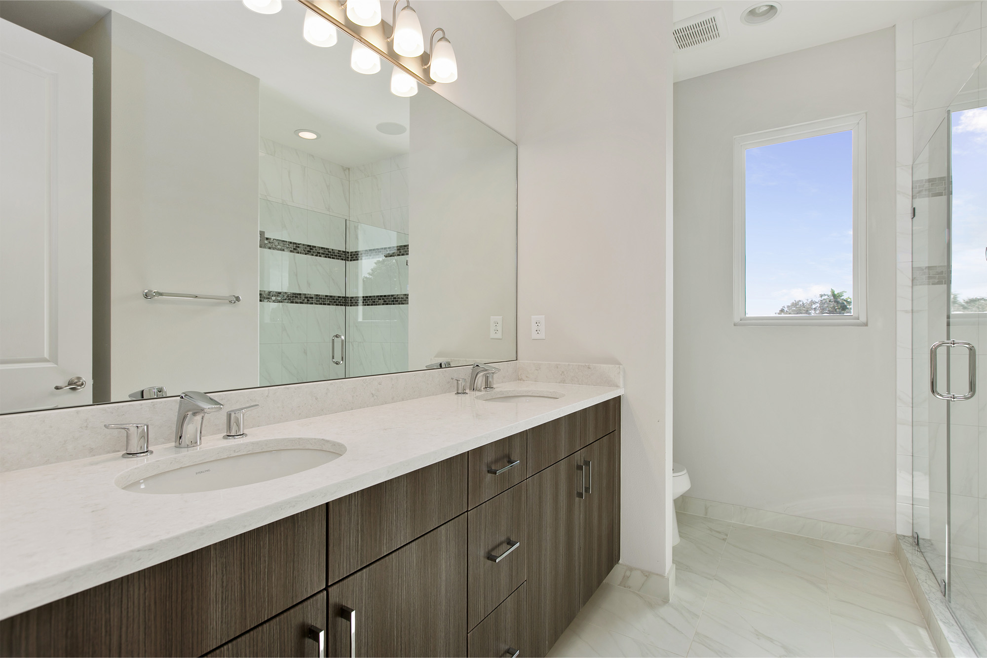 Tile Flooring for Small Spaces | Dolphin Carpet & Tile Tile Flooring for Small Spaces | Dolphin Carpet & Tile