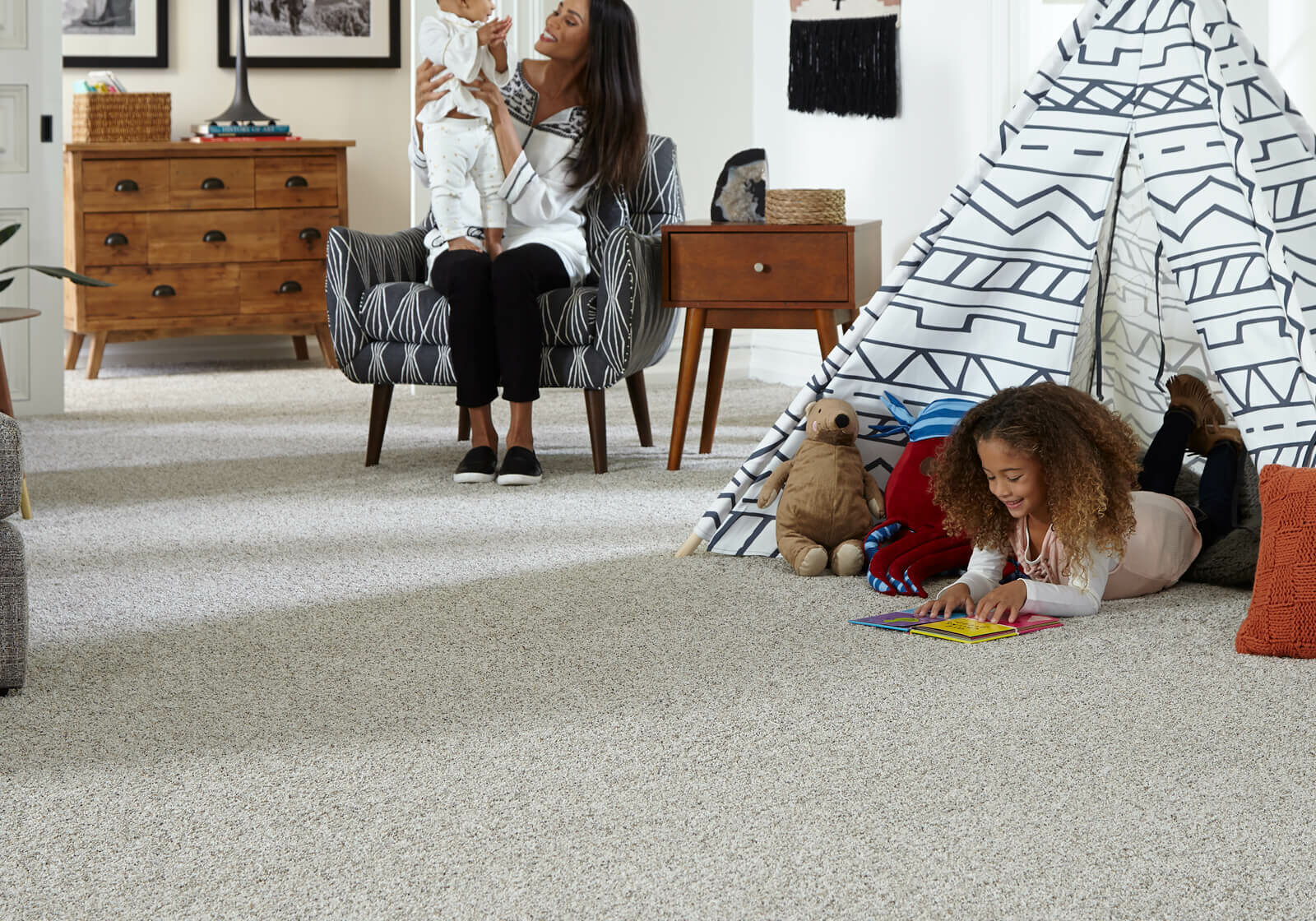 Mohawk carpet | Dolphin Carpet & Tile